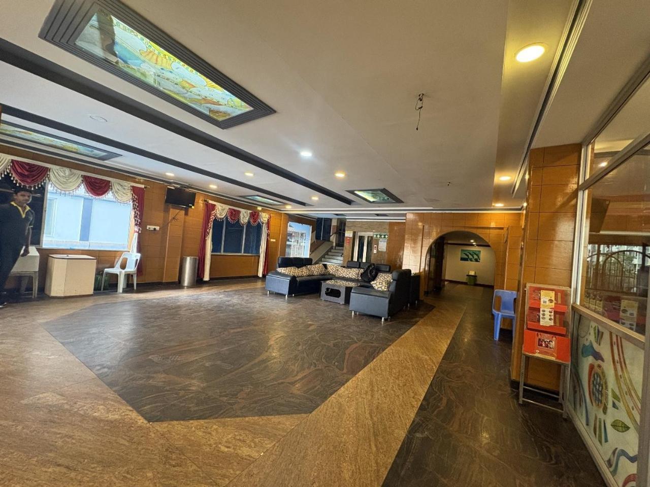 Hotel New Classic Inn Near Sea Beach,Full Air-Conditioning With Restaurant ディガ エクステリア 写真
